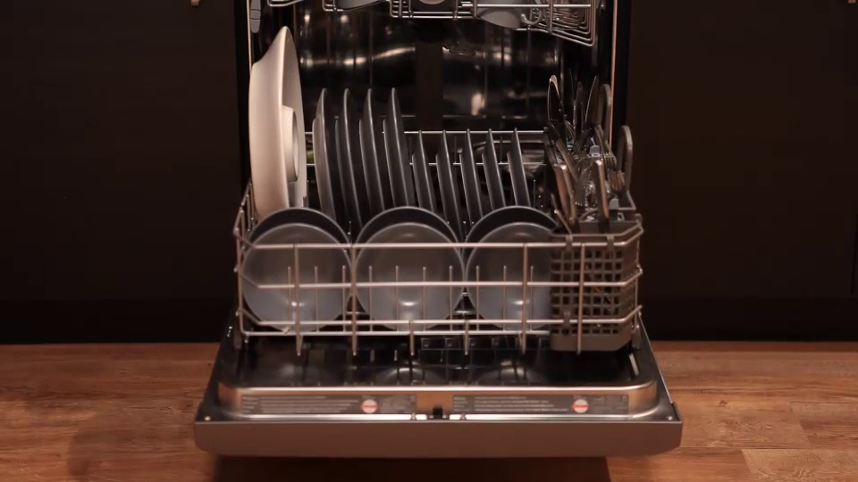 Maytag: Dishwasher